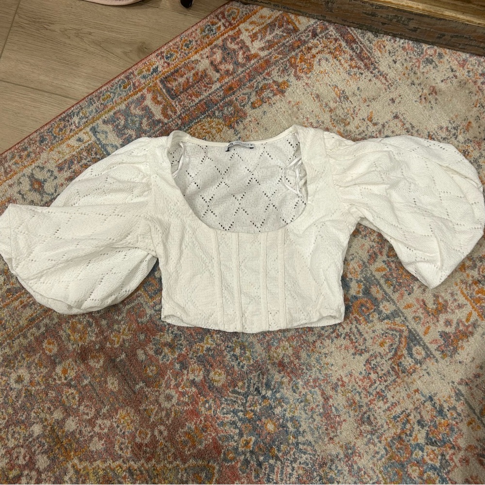 Puff sleeve crop top